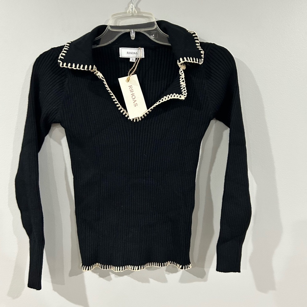 NWT Sweater women’s Sz small​​​​​